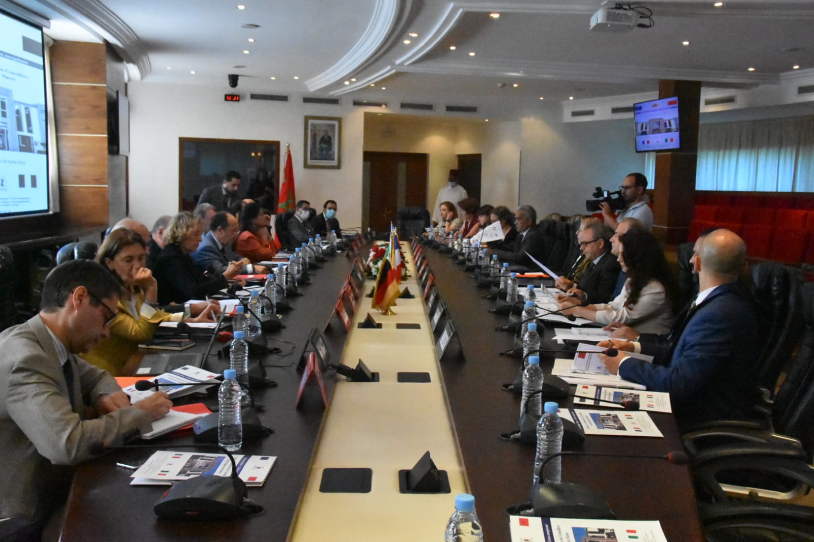 Colloque portant sur la présentation des résultats intermédiaires du programme de jumelage institutionnel Maroc - Union européenne "Appui à la Chambre des Conseillers".