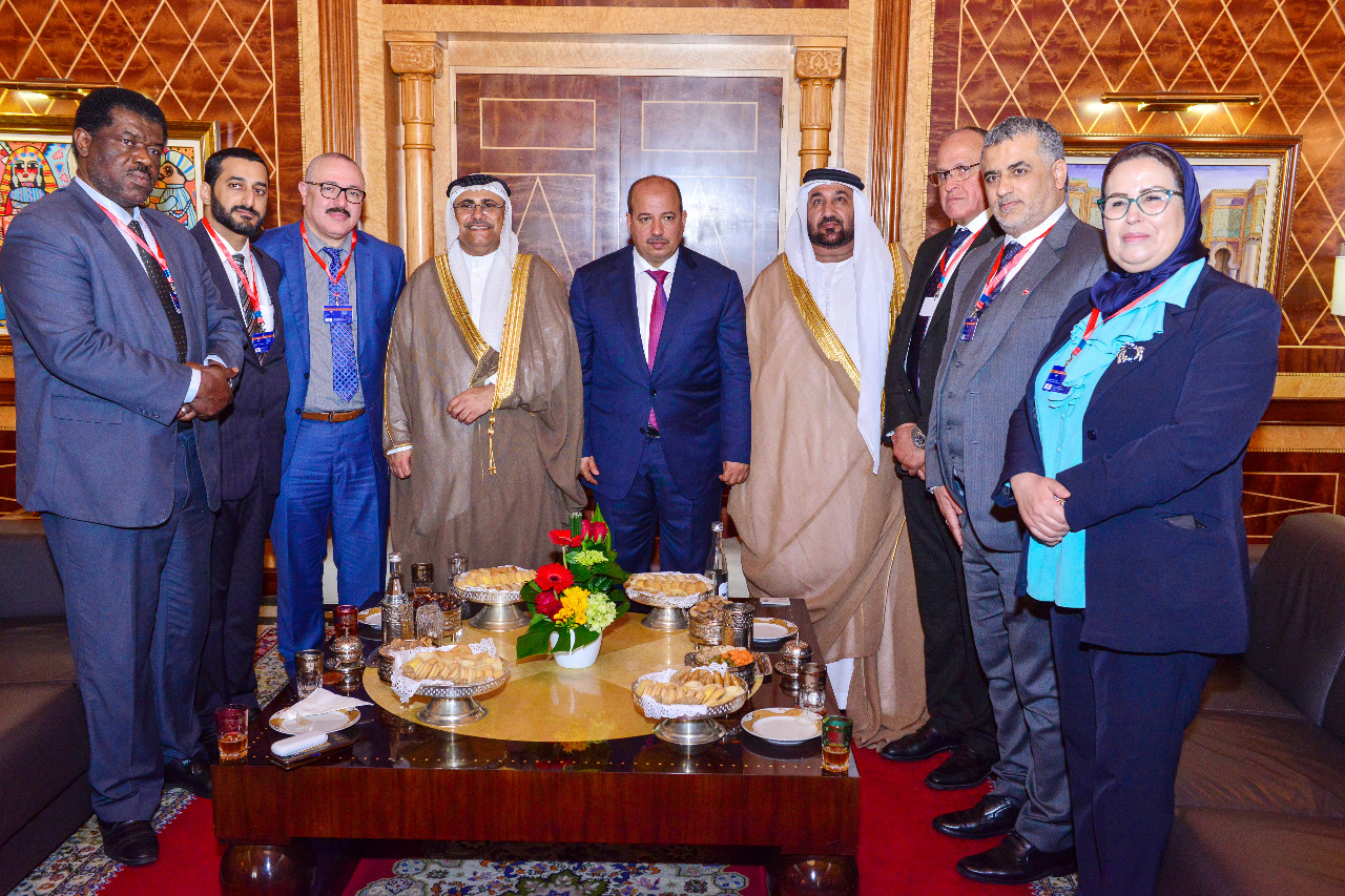 Le président de la Chambre des conseillers s'entretient avec le président du Parlement arabe.